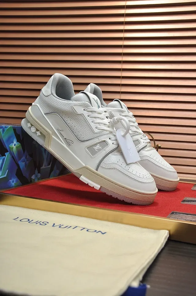 Louis Vuitton LV Trainer White Beige Layered Midsole Script Logo Detail Lifestyle Sneakers 8