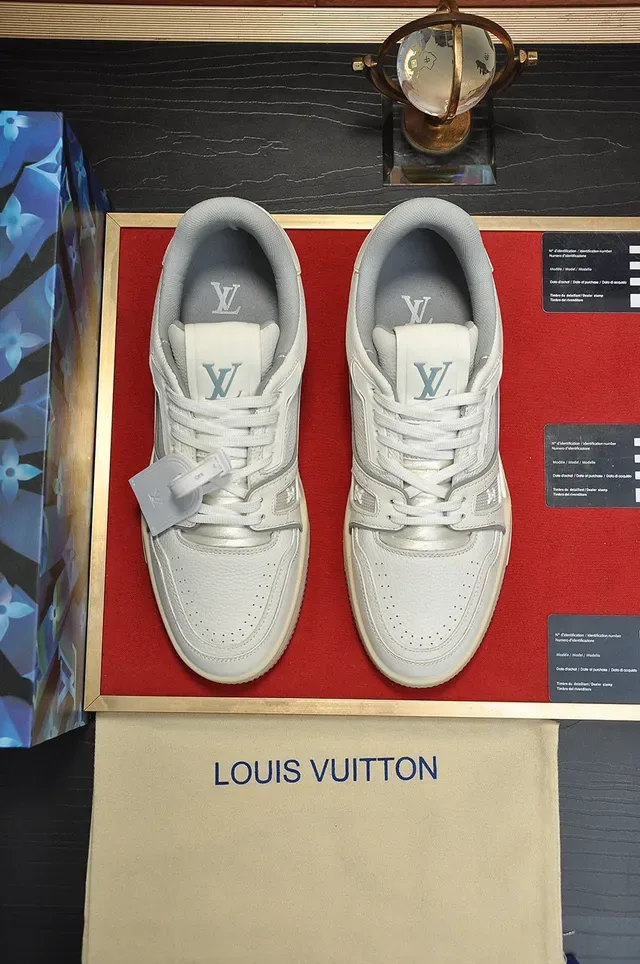 Louis Vuitton LV Trainer White Beige Layered Midsole Script Logo Detail Lifestyle Sneakers 9