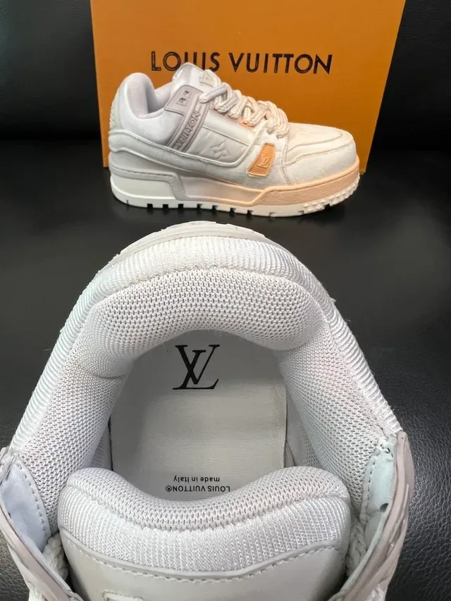 लुई विट्टन LV Trainer सफेद भूरा मोनोग्राम कैनवास अपर लेयर्ड चंकी सोल लाइफस्टाइल स्नीकर 4
