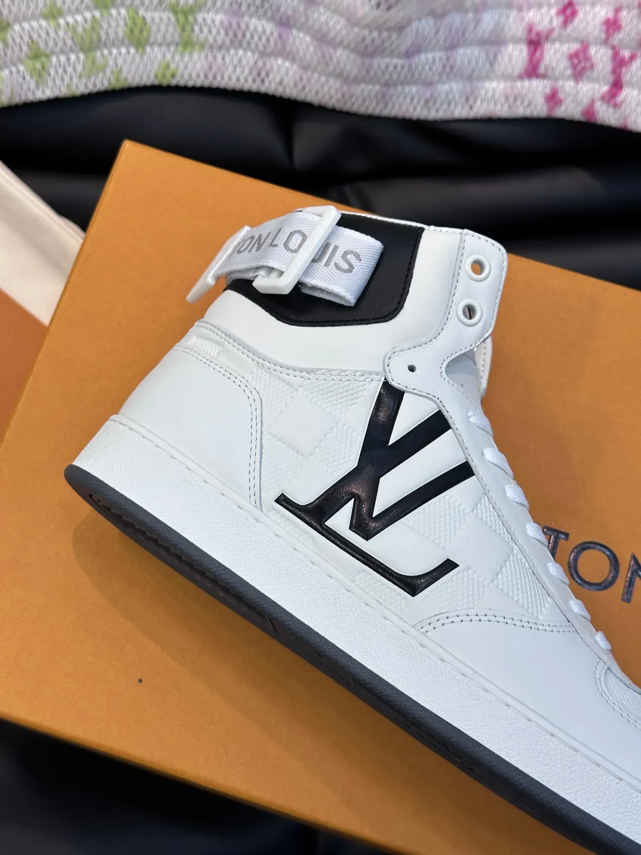 Louis Vuitton LV Trainer Blanc Noir Haut Damier Check Pattern Chaussures Lifestyle 6