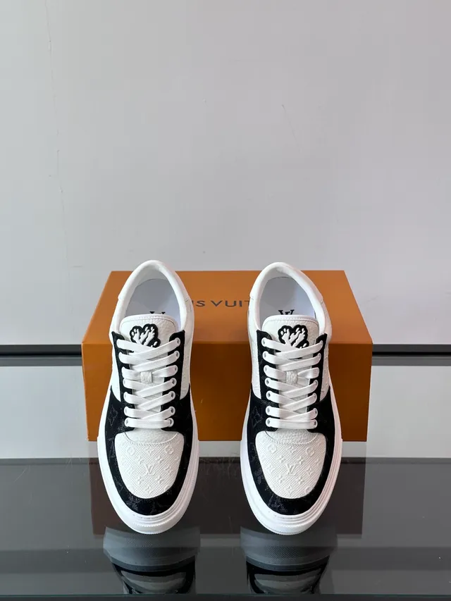 Louis Vuitton LV Trainer White Black Monogram Canvas Two-Tone Lifestyle Sneakers 4