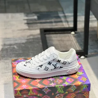 Louis Vuitton LV Trainer Blancos y Negros Monogrammed Canvas Plataforma Suela Lifestyle Sneakers