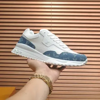 Louis Vuitton LV Trainer Branco e Azul Monogram Painéis de Denim Solado Esculpido Lifestyle Sneakers