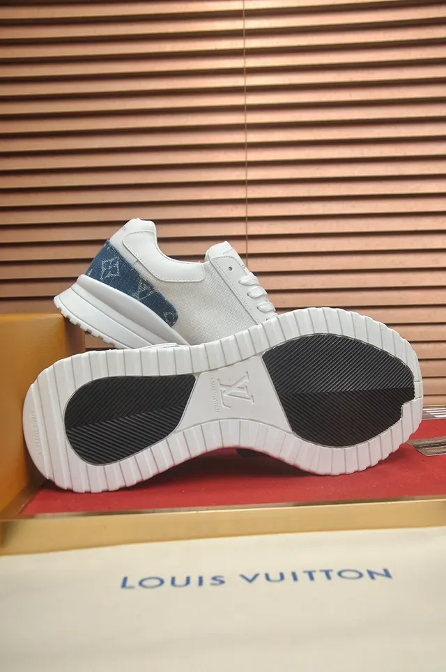 Louis Vuitton LV Trainer Branco e Azul Monogram Painéis de Denim Solado Esculpido Lifestyle Sneakers 3
