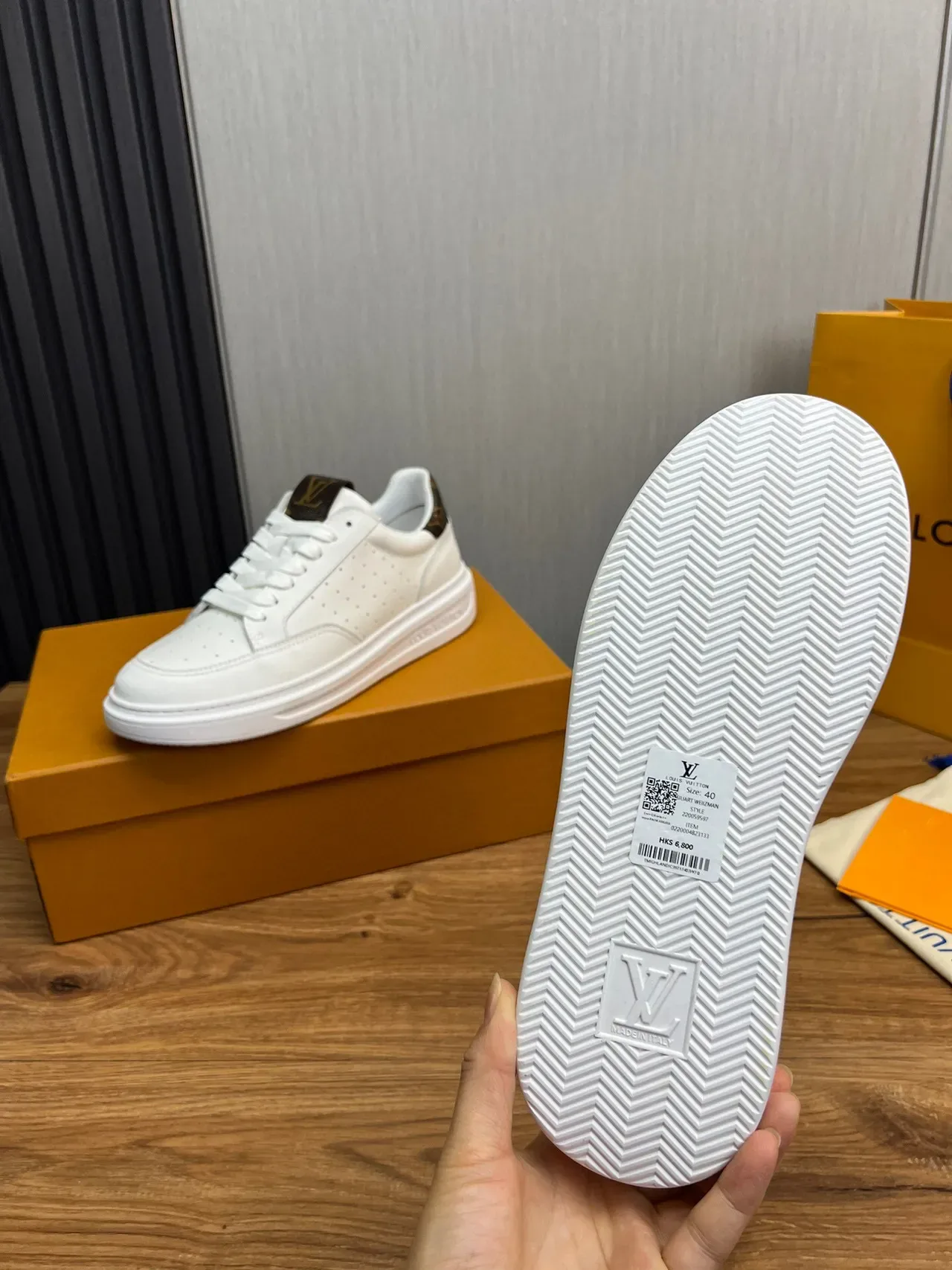 Louis Vuitton LV Trainer 白棕 穿孔皮革鞋面 印花帆布鞋跟标签 生活方式运动鞋 7