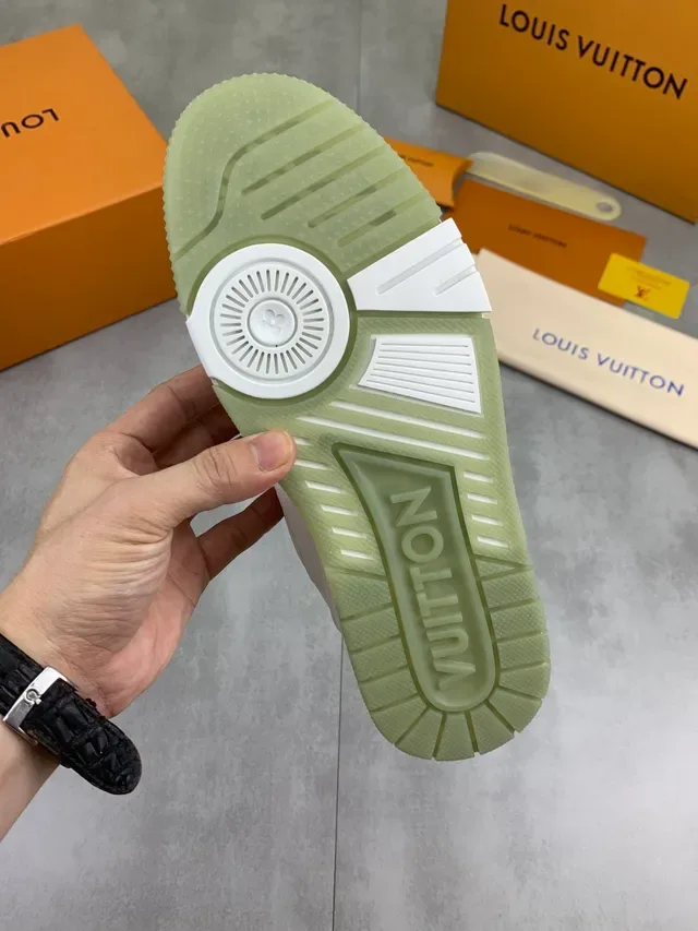 Louis Vuitton LV Trainer সাদা সবুজ স্তরযুক্ত চামড়া নির্মাণ জ্যামিতিক পাশ প্যানেল লাইফস্টাইল স্নিকার্স 3