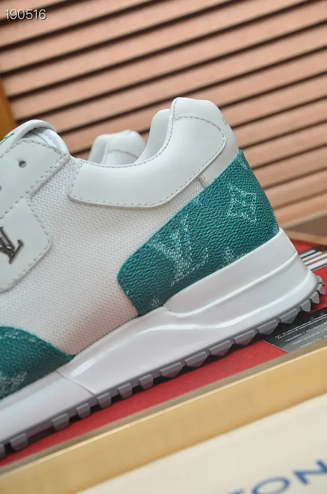 Louis Vuitton LV Trainer सफेद हरा मिश्रित सामग्री ऊपरी मोनोग्राम एम्प्रिंट लेदर अक्सेंट लाइफस्टाइल स्नीकर 4