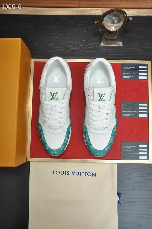 Louis Vuitton LV Trainer सफेद हरा मिश्रित सामग्री ऊपरी मोनोग्राम एम्प्रिंट लेदर अक्सेंट लाइफस्टाइल स्नीकर 5