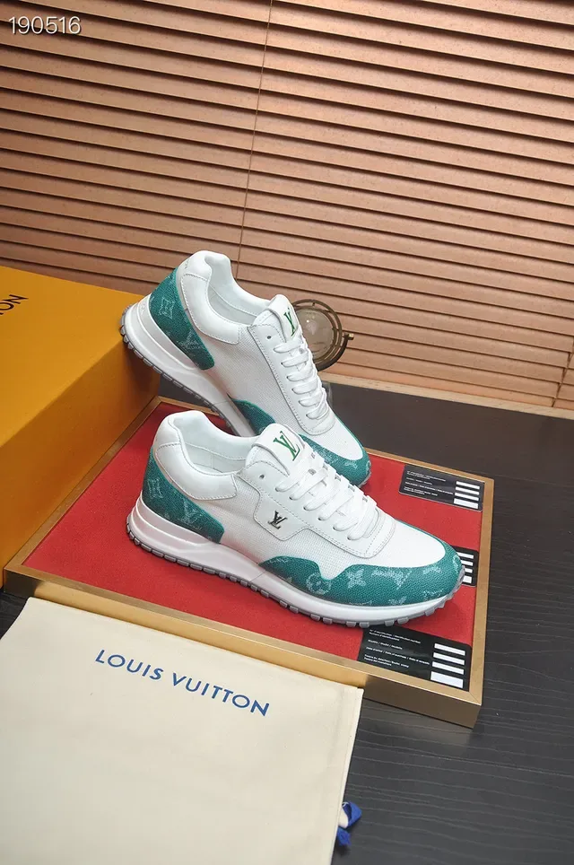 Louis Vuitton LV Trainer सफेद हरा मिश्रित सामग्री ऊपरी मोनोग्राम एम्प्रिंट लेदर अक्सेंट लाइफस्टाइल स्नीकर 8