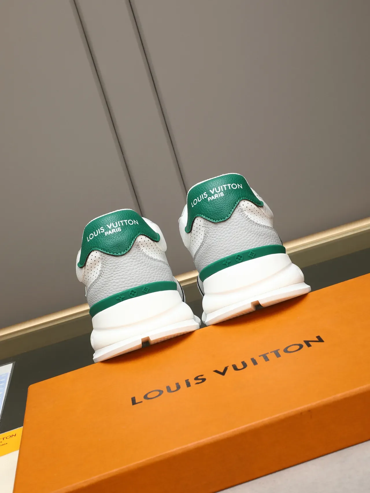 Louis Vuitton LV Trainer White Green Perforated Leather Upper Embossed Midsole Lifestyle Sneakers 4