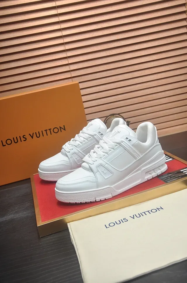 Louis Vuitton LV Trainer White Monochrome Structured Layered Midsole Lifestyle Sneakers 4