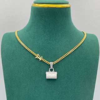 Louis Vuitton মোনোগ্রাম ব্যাগ পেন্ড্যান্ট সোনার কার্ব চেইন নেকলেস