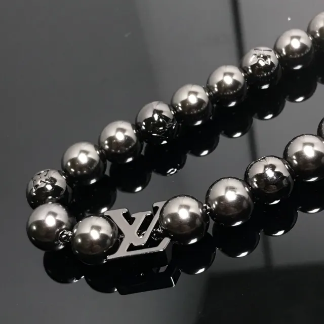 Louis Vuitton Monogram Bead Necklace Metallic Gray Necklaces 3