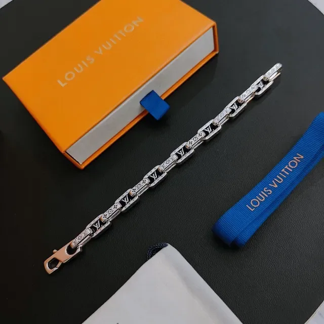 Louis Vuitton Monogram Chain Bracelet Silver-Tone Bracelet 8
