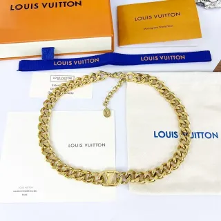 Colar Corrente Louis Vuitton Monogram Dourado Eslabons Curvados