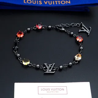 سوار سلسلة لويس فيتون Monogram Charm متعدد الحجارة
