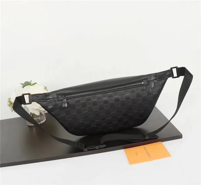 Louis Vuitton Monogram embossado preto saco de cintura de moda 5