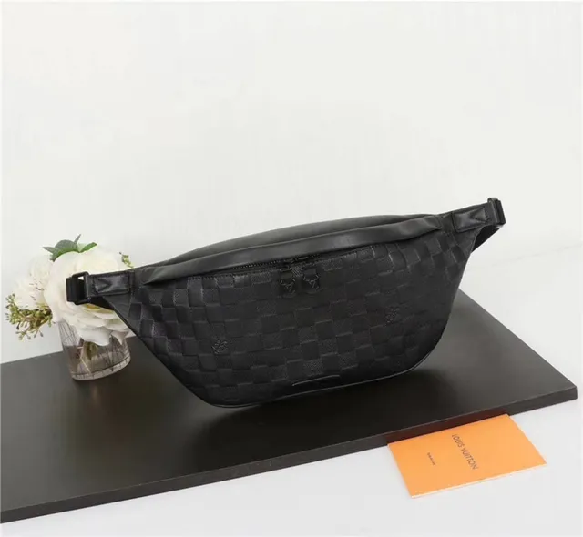 Louis Vuitton Monogram embossado preto saco de cintura de moda 7