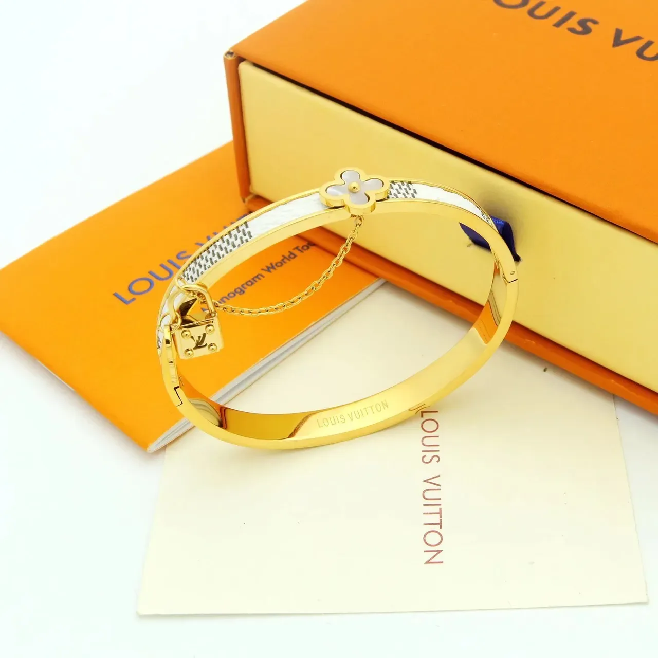 Bracelet Louis Vuitton Monogram Flower Bangle Or Brun Rigide Articulé Quatre Pétales Motif Floral 5