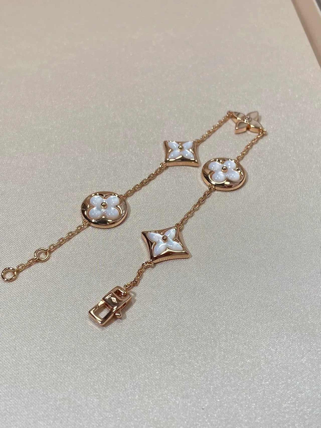 سوار Louis Vuitton Monogram زهرة ذهب وردي وأبيض مادر أوف بيرل 4