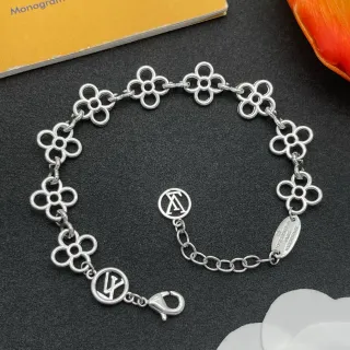 Louis Vuitton Monogram Flower سوار فضي ذو حلقات زهرية