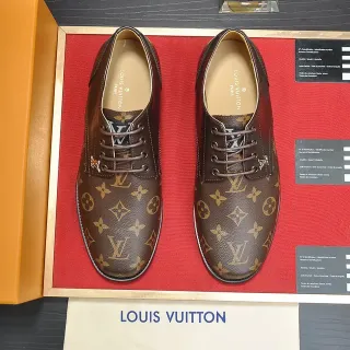 Chaussures Oxford Louis Vuitton Monogram en Cuir avec Cap-Toe