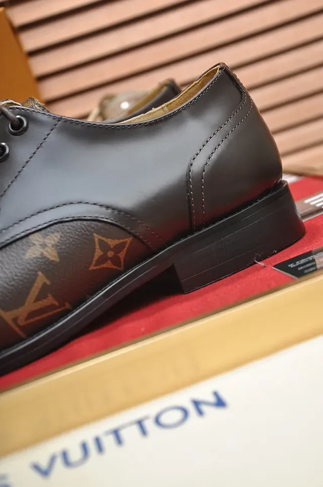 Louis Vuitton Monogram Leather Cap-Toe Oxford Shoes 2
