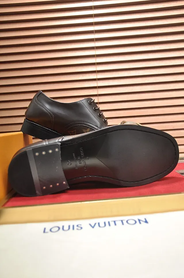 Louis Vuitton Monogram Leather Cap-Toe Oxford Shoes 4