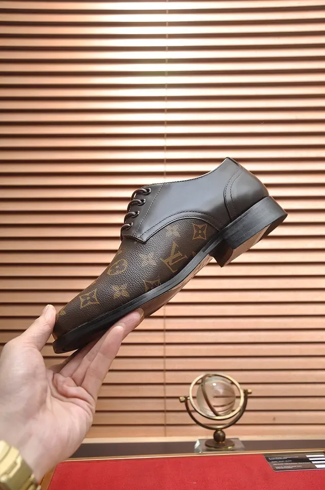 Louis Vuitton Monogram Leather Cap-Toe Oxford Shoes 6