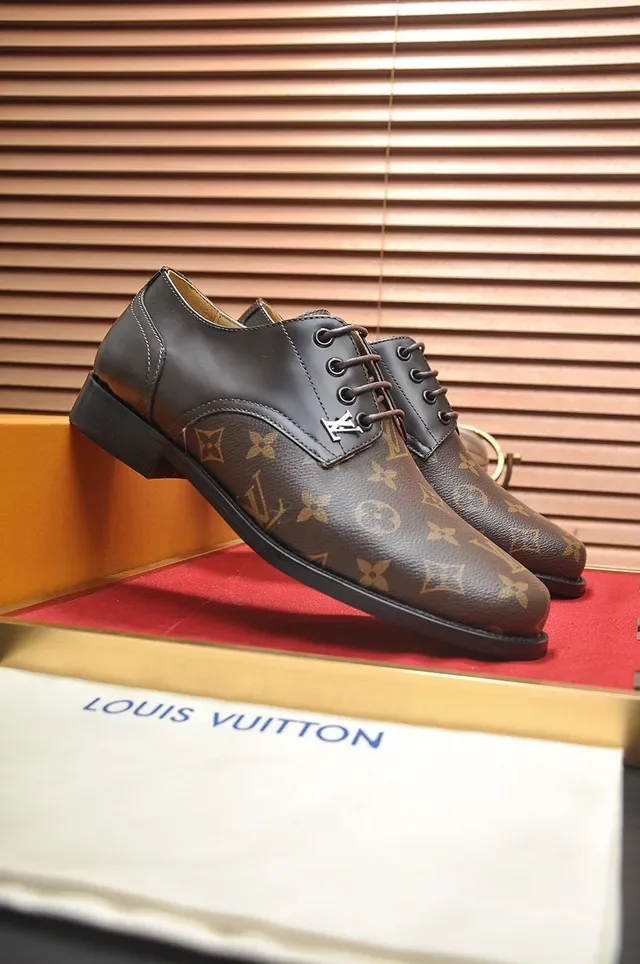 Louis Vuitton Monogram Leather Cap-Toe Oxford Shoes 9