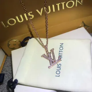 Louis Vuitton মনোগ্রাম পাভে ক্রিস্টাল পেন্ডেন্ট নেকলেস
