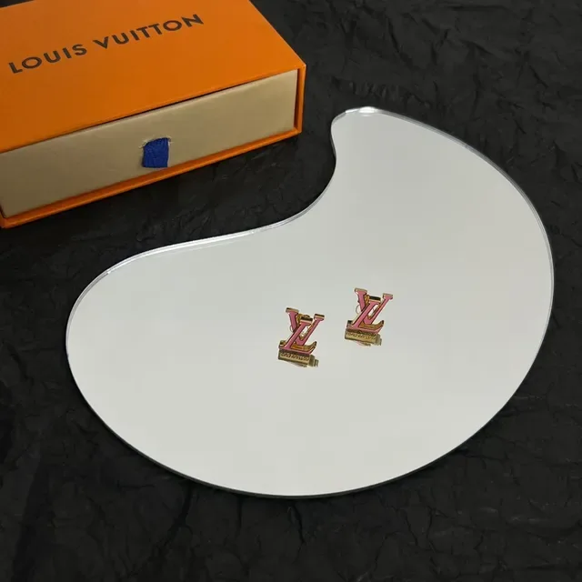 Louis Vuitton Monogram Pink Enamel Gold-Tone Stud Earrings 3