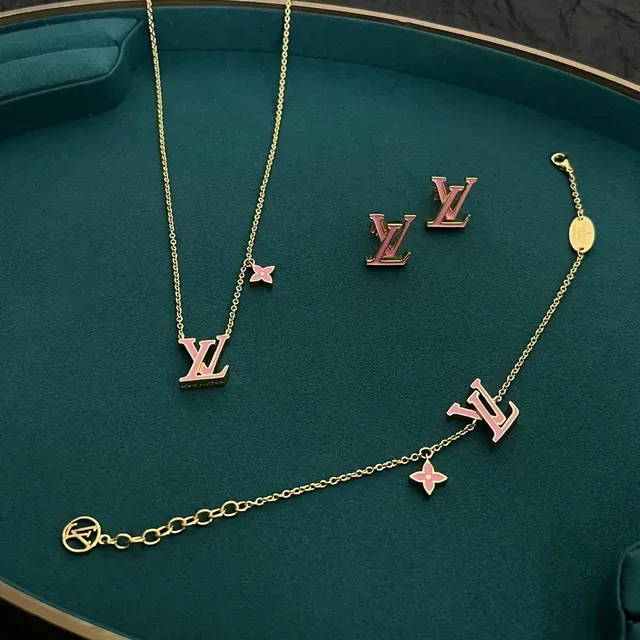 Louis Vuitton Monogram Pink Enamel Gold-Tone Stud Earrings 4