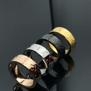 Louis Vuitton Monogram 宽带压纹金属戒指