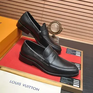 Louis Vuitton Monogram Strap काले चमड़े के पेनी लोफर्स
