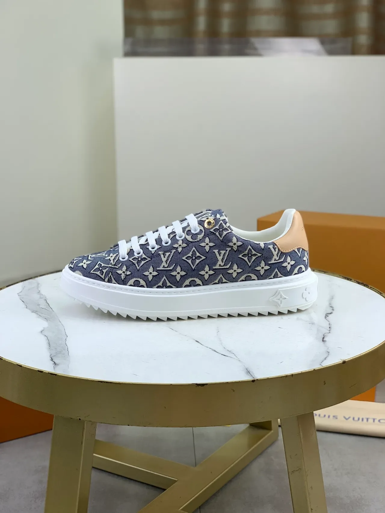 路易威登 海军蓝米色 Monogram 帆布 平台鞋底 生活方式运动鞋 5