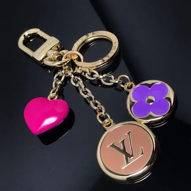 Louis Vuitton Pulseira Charms Esmalte Metal Dourado Rosa e Roxo 4