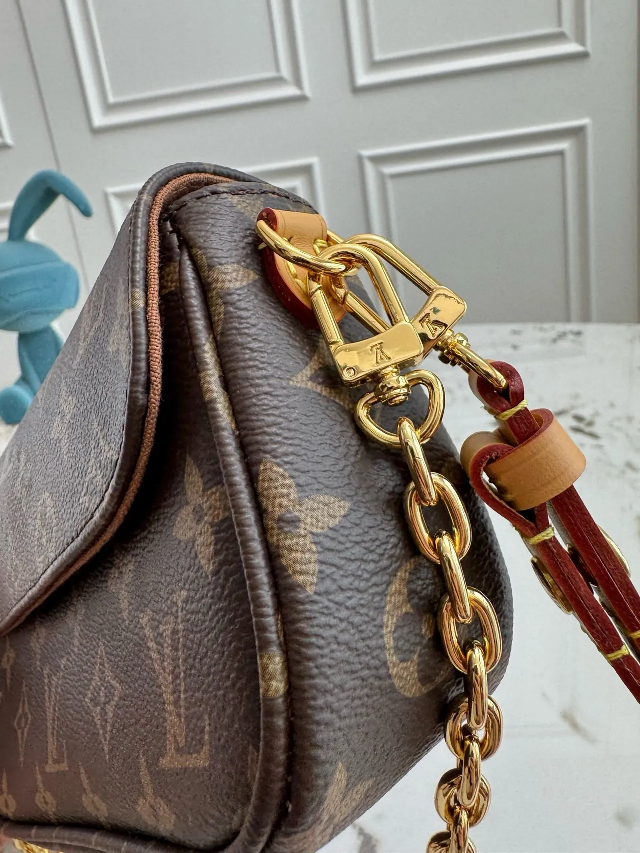 Louis Vuitton Pochette Metis Brown Gold Monogram Coated Canvas Chain Strap Messenger Bag 5