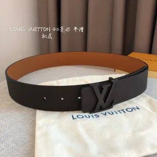Louis Vuitton दो तरफा काला टैन चमड़े का बेल्ट