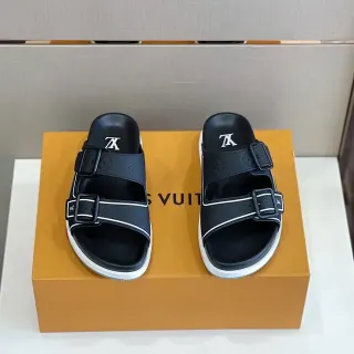 Louis Vuitton Run Away Slide 黑白 双带 扣环 闭合 滚边 细节 拖鞋