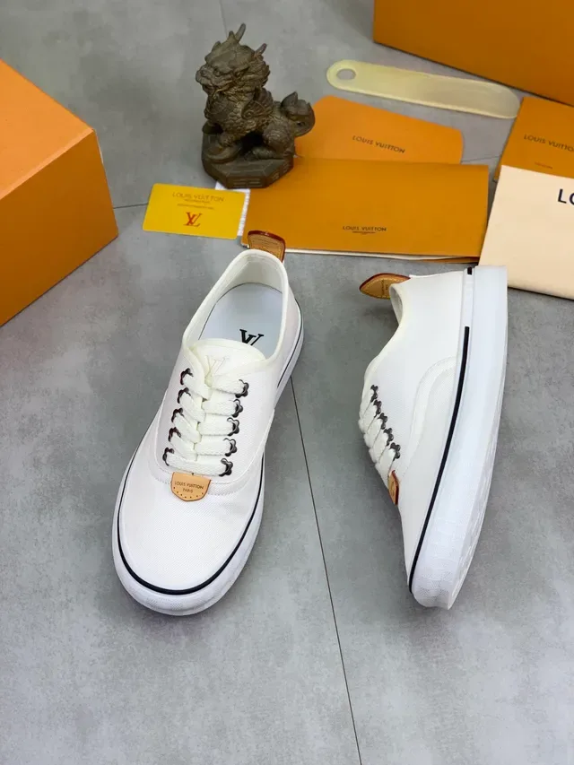 Louis Vuitton Run Away सफेद कैनवास लाइफस्टाइल स्नीकर 5