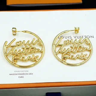 Argolas Louis Vuitton Script Logo em Ouro