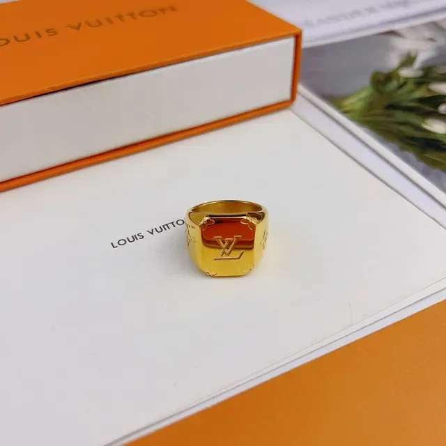 Louis Vuitton Signet Ring Gold Square Face Monogrammed Ring 4