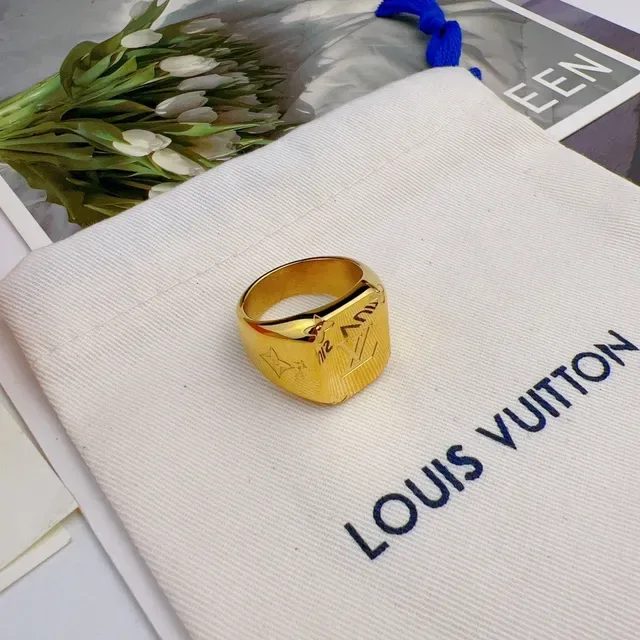 Louis Vuitton Signet Ring Gold Square Face Monogrammed Ring 7