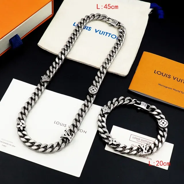 Louis Vuitton Silver Antiqued Curb-Link Chain Bracelet 3