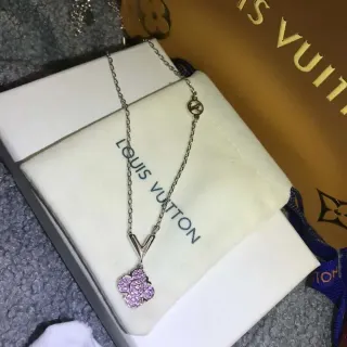 Colar Louis Vuitton pendentif flor de cristal rosa V-Bail prata