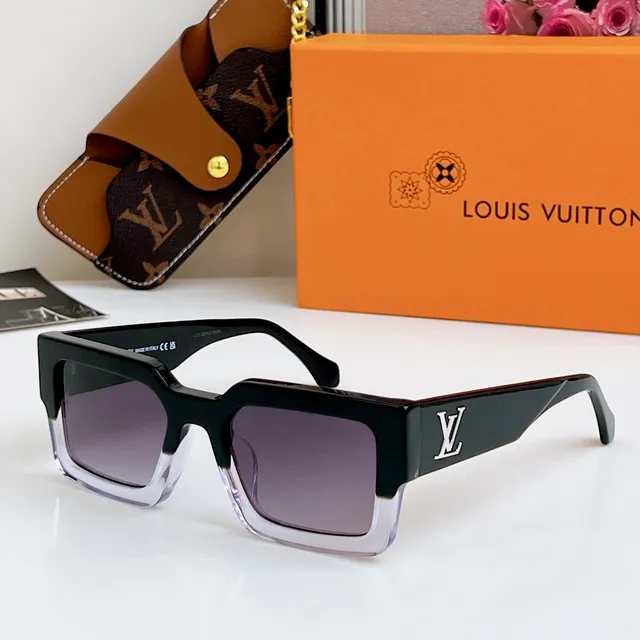 Louis Vuitton Lunettes de soleil Monture Carrée Noire 6