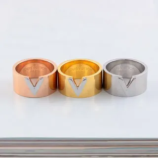 Louis Vuitton V Ring 玫瑰金，黄金，银色