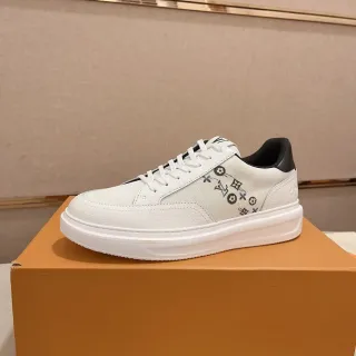 Louis Vuitton Low-Top Platform Sole Lifestyle Sneakers Blanco y Negro