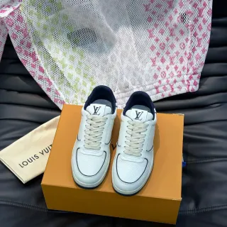 Louis Vuitton Tênis Lifestyle Branco Navy Couro Granulado Tubo de Contraste